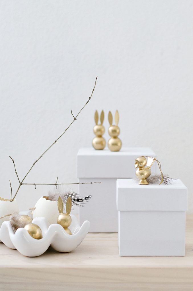 9 DIY Easter Decor Ideas for a Coastal Home - Easter Gold Bunnies and Chicks #DIY #EasterDIY #EasterDecor #EasterCoastalHome #EasterCoastalDecor