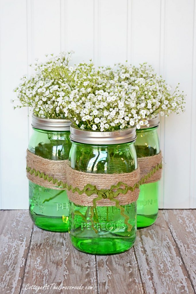 Green Ball Bar Centerpiece #DecorDIY #CoastalDecor #StPatsDecor #StPatricksDay #DIY