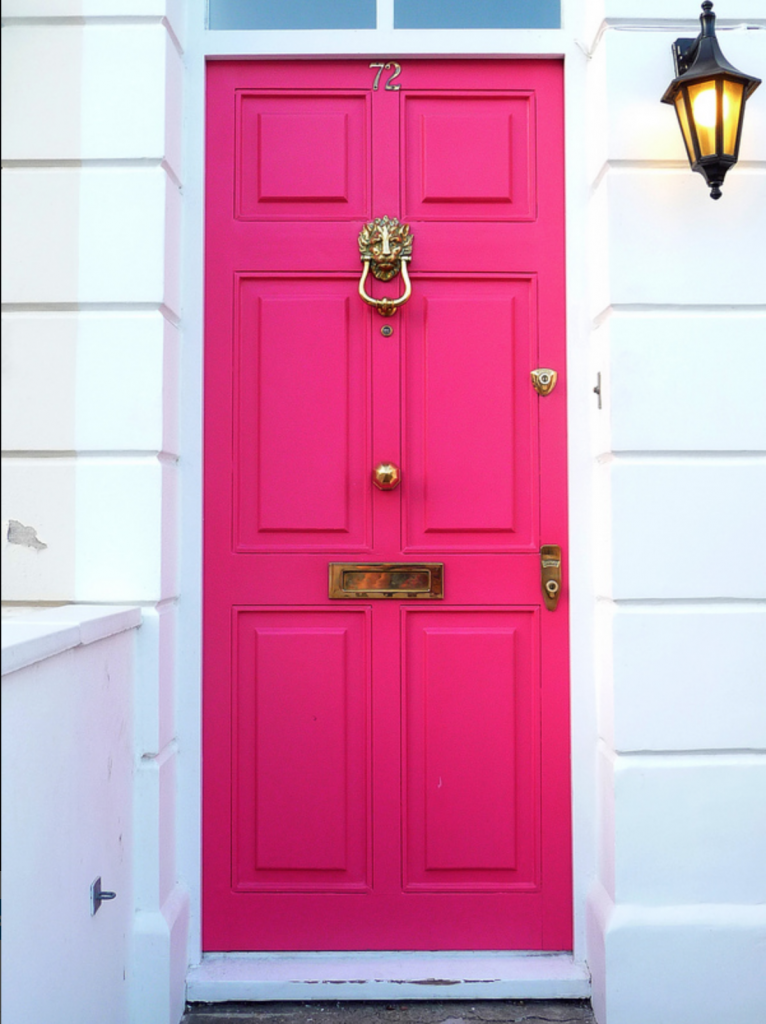 9 Stunningly Bold Coastal Front Doors - Gorgeoux Flickr #bolddoors #brightdoors #fuschiadoor #coastaldoors