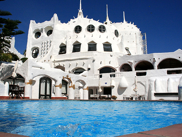 Punta del Este, Uruguay: Coastal Communities We’d Love to Visit! Casapueblo #PuntadelEste #Uruguay #Casapueblo #coastalbeaches