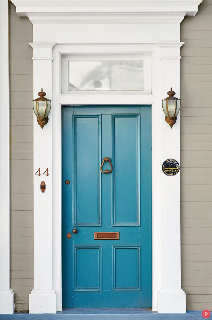 9 Stunningly Bold Coastal Front Doors - Denim Blue #BoldDoors #ColorfulDoors #BrightDoors #CoastalDoors #BlueDoors