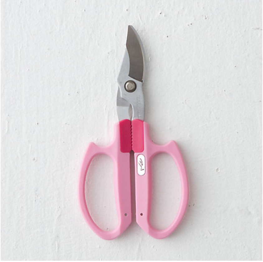 25 Pretty in Pink Gifts for Mom! Floral Shears #MothersDay #GiftsForMom #PinkGiftsForMom #MothersDayGifts #Terrain #PrettyPinkGifts
