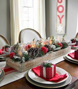 28 Christmas Centerpieces to Welcome House Guests Pine And Swiss Dot Ornament Centerpiece In Crate #Gifts #Centerpiece #ChristmasCenterpiece #Christmas #Decor