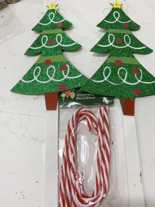 Modern Farmhouse Style DIY Christmas Door Decorations Christmas Tree And Candy Canes #Farmhouse #Affordable #BudgetFriendly #Christmas #DIY #ChristmasDecor #FarmhouseDecor