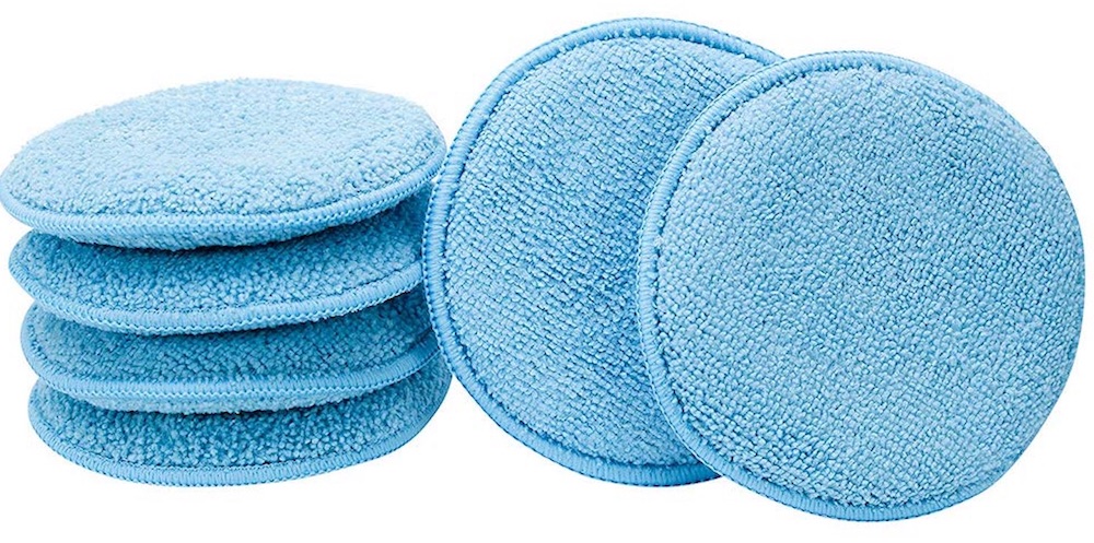 8 Fast Car Cleaning Products to Make Your Car Shine Microfiber Applicator Pads #Cleaning #CarCleaning #CleanCar #QuickAndEasy #SaveMoney #SaveTime #BudgetFriendly 