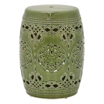 10 Versatile Garden Stools for Outdoor Living Spaces Green Medallion #SmallSpaces #SmallSpaceLiving #Garden #Patio #Porch #Deck #GardenStool #GardenSeating #OutdoorStool #PatioSeating #PorchSeating 