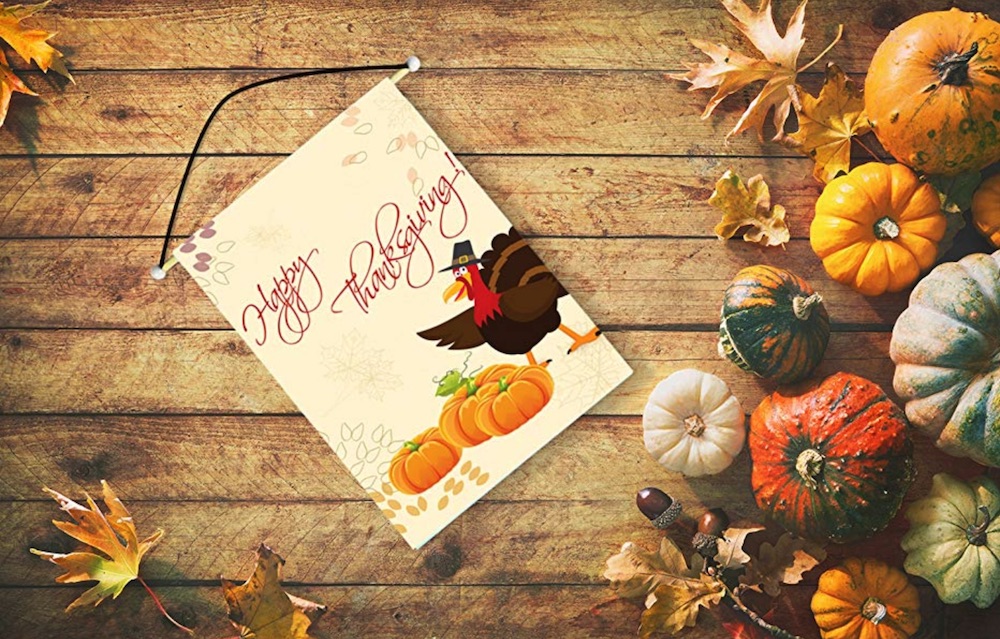Affordable Thanksgiving Decorations Banner #Decor #ThanksgivingDecor #AffordableDecor #AffordableFallDecor #CheapThanksgivingDecor #QuickAndEasyDecor #BudgetFriendlyDecor