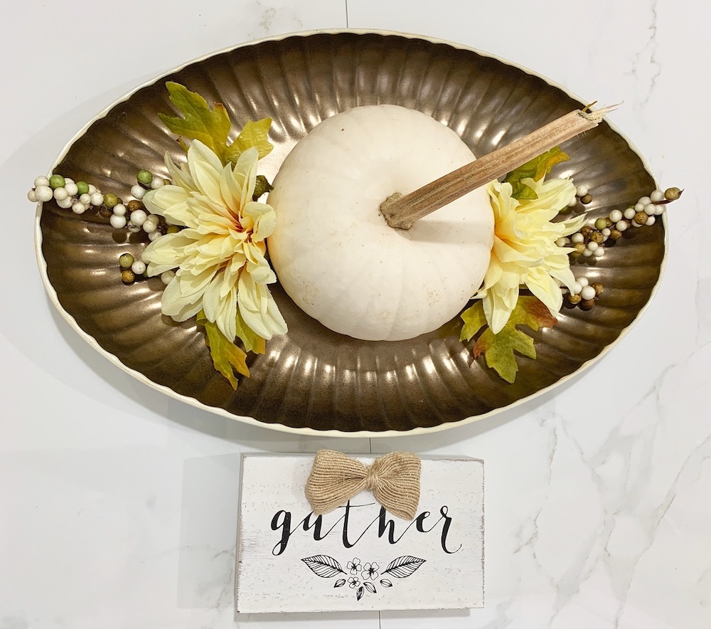 Thanksgiving Centerpiece Ideas Bronze Platter with Casper Pumpkin Centerpiece #DIY #DIYDecor #ThanksgivingCenterpiece #FallCenterpiece #FallDecor #Thanksgiving #ThanksgivingTable #Centerpiece #AutumnCenterpiece