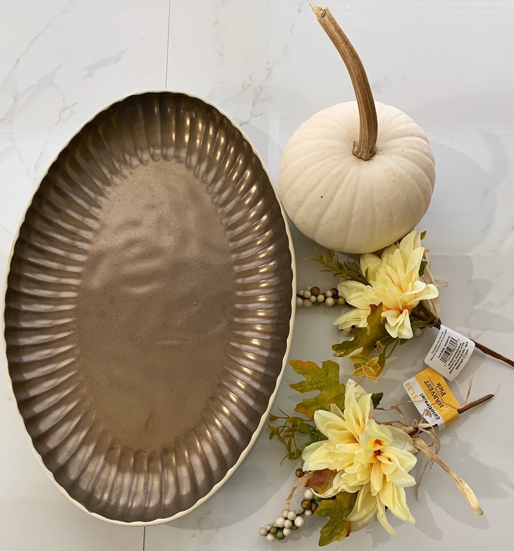 Thanksgiving Centerpiece Ideas Supplies for the Bronze Oval Platter #DIY #DIYDecor #ThanksgivingCenterpiece #FallCenterpiece #FallDecor #Thanksgiving #ThanksgivingTable #Centerpiece #AutumnCenterpiece