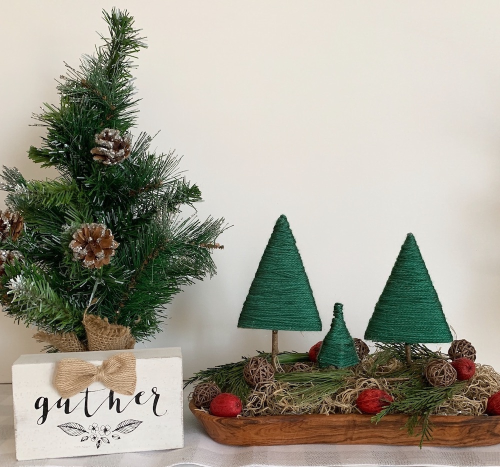 Simple Tabletop Decor Trio of Trees Centerpiece #DIY #DIYChristmasCenterpiece #ChristmasDecor #ChristmasTableTop #DIYChristmasProject #RusticDecor #ChristmasCenterpiece