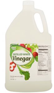 Distilled White Vinegar #CleanHome #HomemadeCleaners #HouseCleaning #HouseKeeping #DIYCleaning #CleanwithVinegar #SaveMoney #SaveTime #BudgetFriendly #NonToxic 