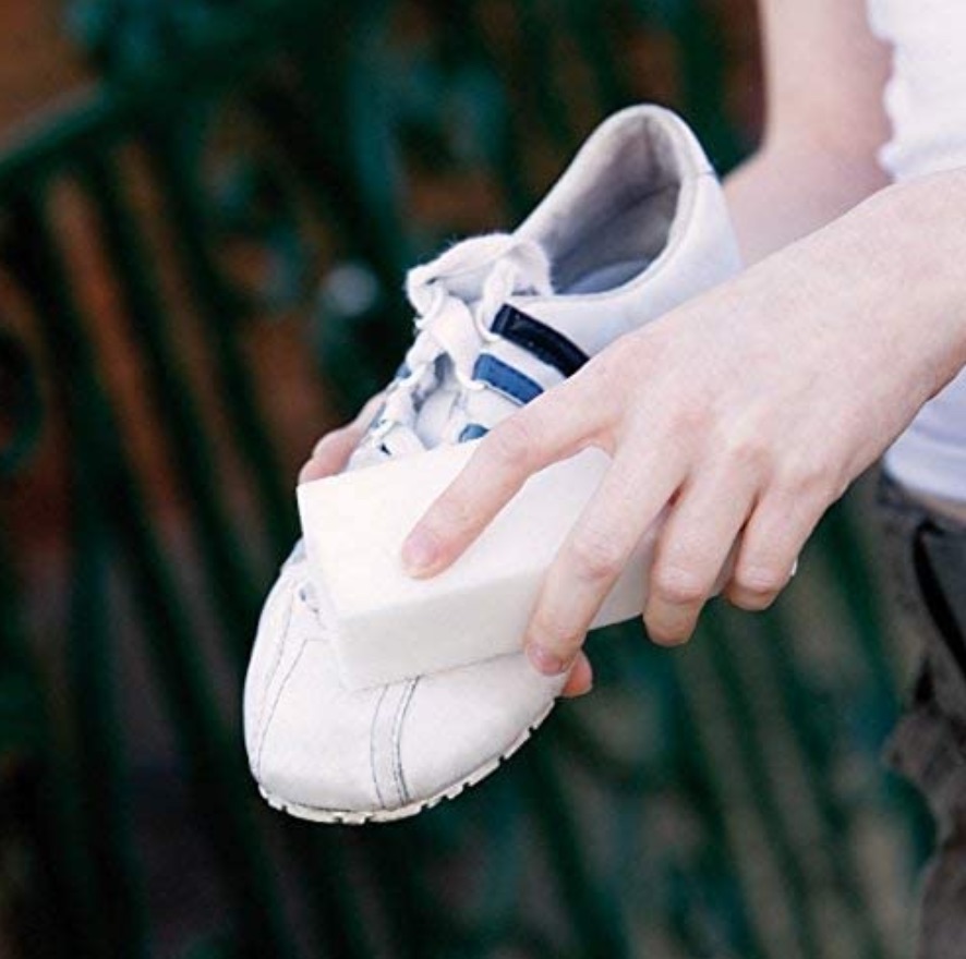 Shoe Cleaning with Magic Cleaning Pads #ShoeCleaning #CleanShoes #Cleaning #OdorFreeShoes #DIY #SaveMoney #NonToxic #SimpleCleaning