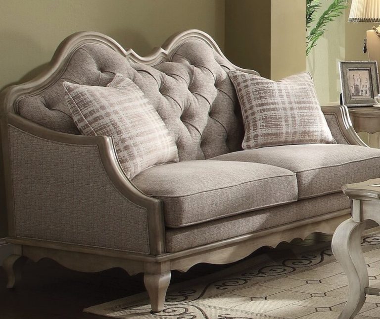 12 Charming French Country Sofas