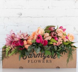 Best Online Flowers and Plants FarmGirl Flowers - The Market Haul #flowers #flowerdelivery #bouquets #OnlineFlowers #FlowersOnline #MothersDay #FlowersForMom #GiveMomFlowers