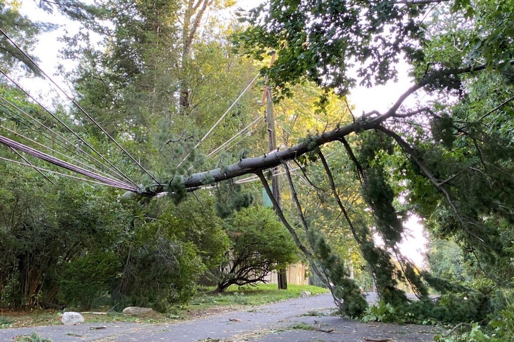 Storm Related Power Outages #Emergency #EmergencySupplies #EmergencySupplyKit #FEMA