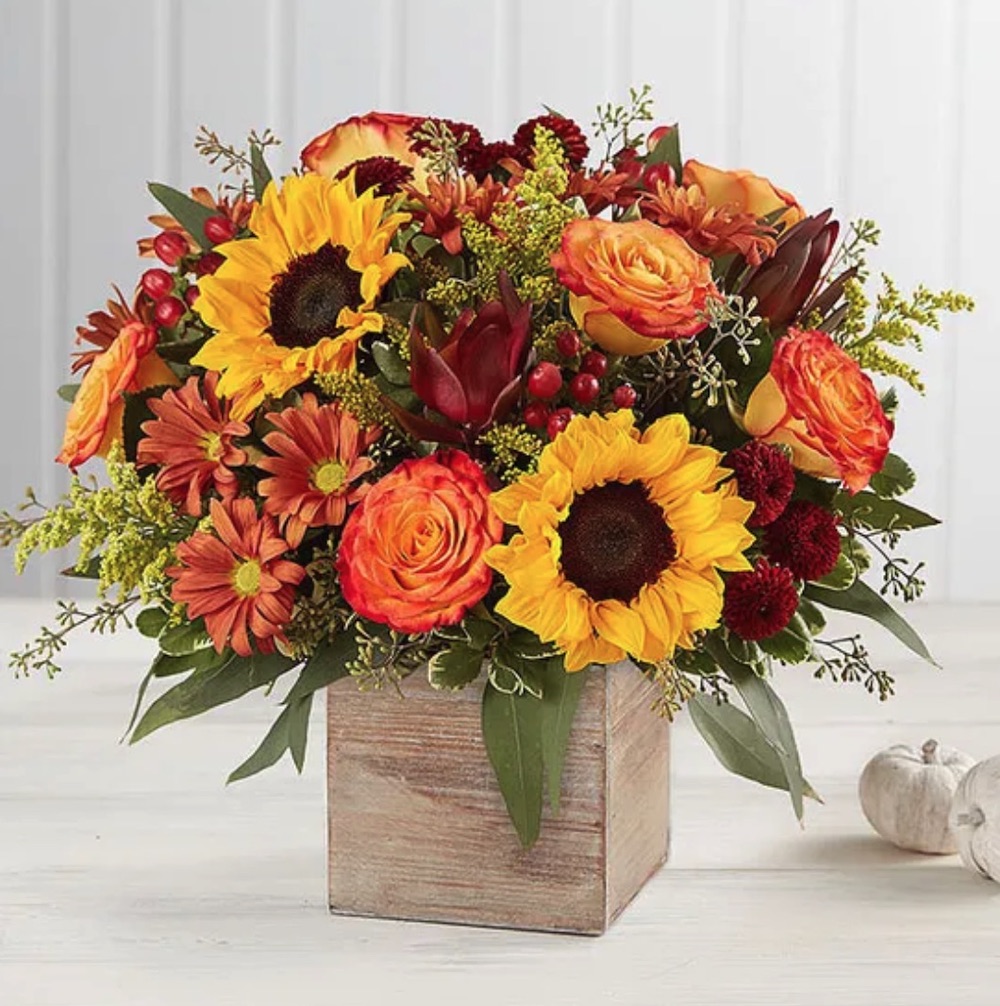 Autumn Decor Harvest Glow Bouquet by 1 800 Flowers #flowers #flowerdelivery #bouquets #OnlineFlowers #FlowersOnline #AutumnFlowers #FallFlowers #ThanksgivingFlowers