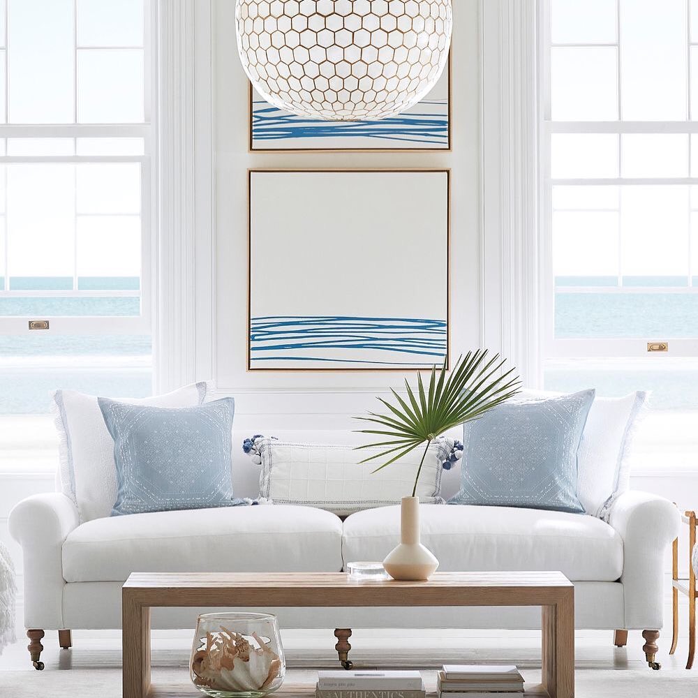 Most Inspiring Coastal Living Rooms Color Combinations For All Seasons #Coastal #CoastalDecor #LivingRoom #CoastalLivingRoom #BeachHouse #BeachHome #LakeHouse #CoastalDecor #SeasideDecor #IslandDecor #TropicalIslandDecor 