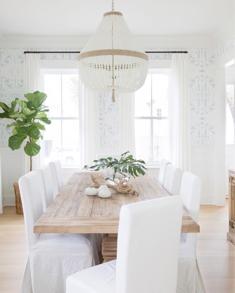 23 Best Inspirational Coastal Dining Rooms