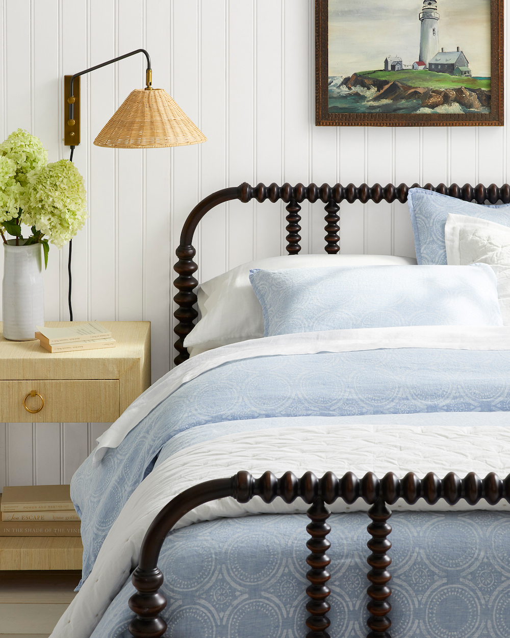 27 Best Inspirational Coastal Beds for Restful Nights