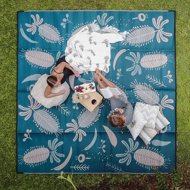 Outdoor Rugs for Park Setting #OutdoorRugs #CoastalOutdoorRugs #Coastal #PatioRugs #HomeDecor #Entryway #BeachHouse #SummerHouse #LakeHouse #CoastalHome 