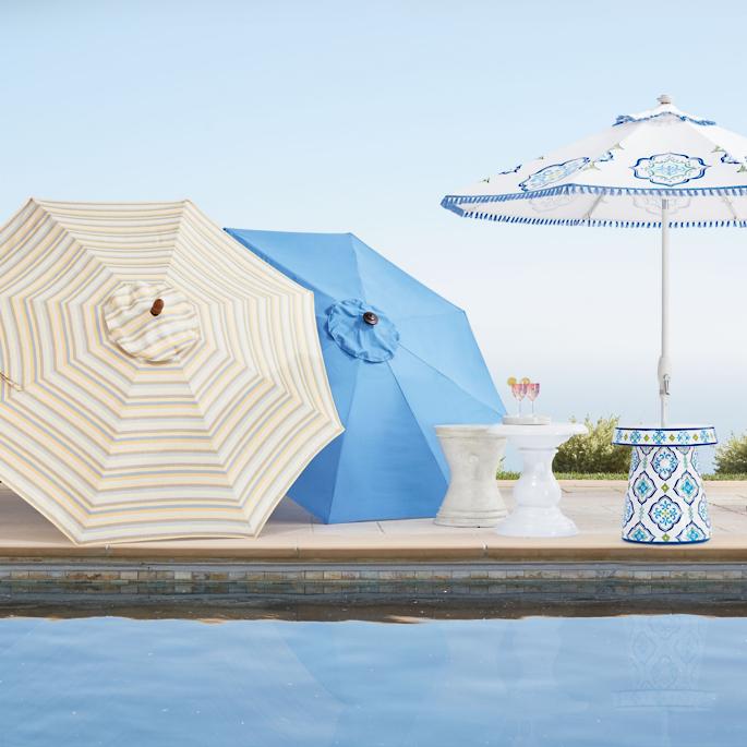 Outdoor Patio Umbrellas Round Outdoor Market Umbrella #PatioUmbrella #MarketUmbrella #Pool #PoolSide #Patio #Summer #OutdoorSpaces #Backyard #PatioDecor #PatioFurniture #SummerHouse #CoastalHome #BeachHouse #LakeHouse #IslandHome #OutdoorLiving #BeachHouseStyle #BeachHouseDecor