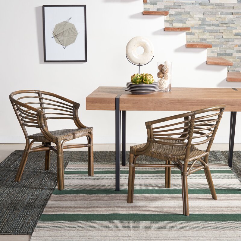 Coastal Dining Chairs Trent Windsor Back Arm Chair #Coastal #DiningRoom #CoastalDiningRoom #CoastalDiningSets #CoastalDecor #CoastalHomeDecor #BeachHouse #SeasideStyle #LakeHouse #SummerHouse #DiningRoomAccessories 