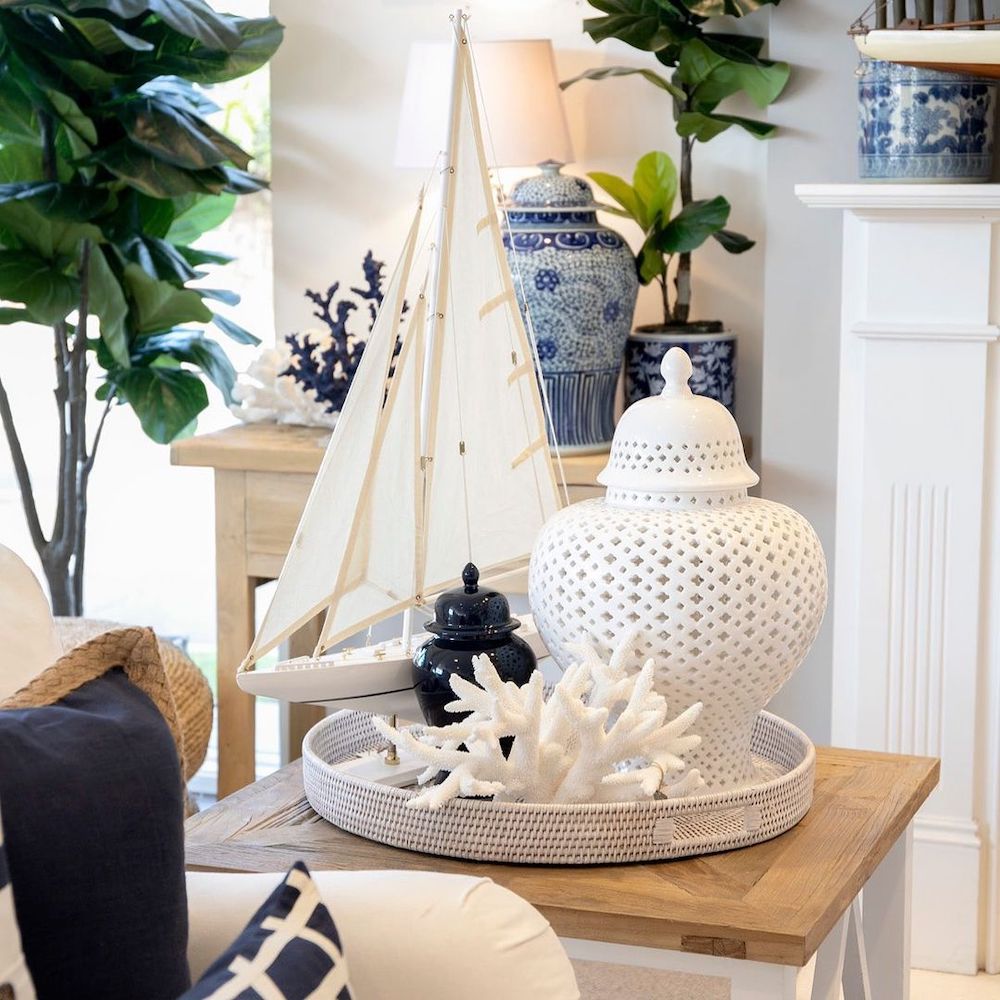 Coastal Tray Styling Ideas Inspo 15 #Vignette #CoastalVignette #Coastal #TrayStyling #TrayStylingTips #CoastalDecor #HomeDecor #LivingRoomDecor