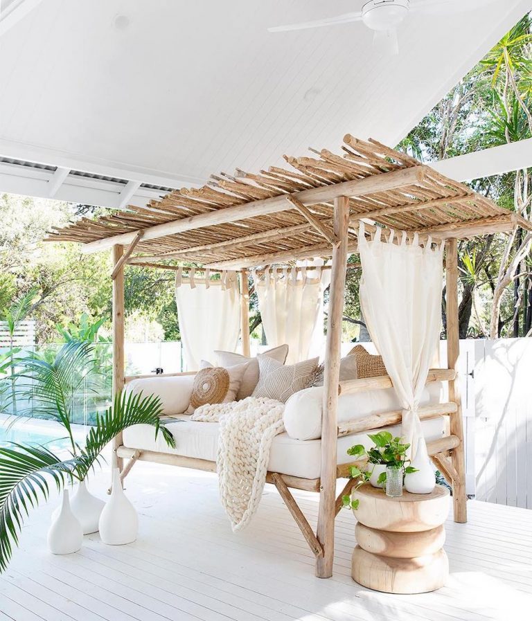 How to Style a Coastal Daybed