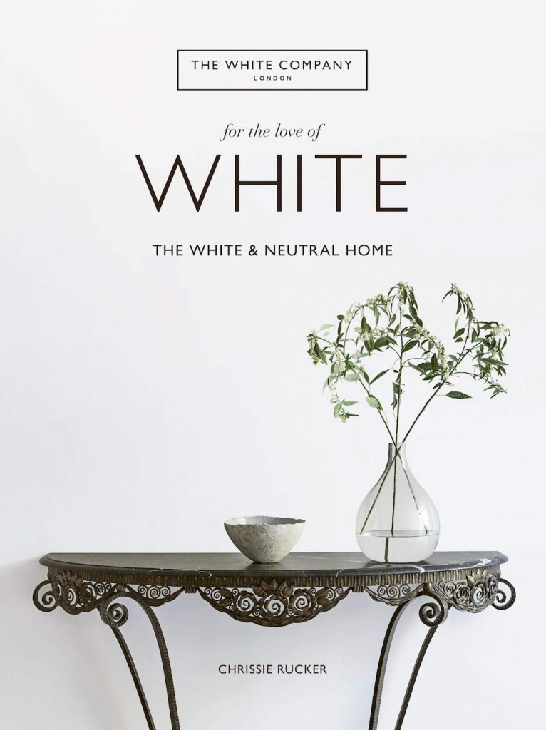 For the Love of White - The White and Neutral Home by Chrissie Rucker #HomeDecorBooks #CoffeeTableBooks #Coastal #CoastalDecor #CoffeeTableStyling #HomeDecor 