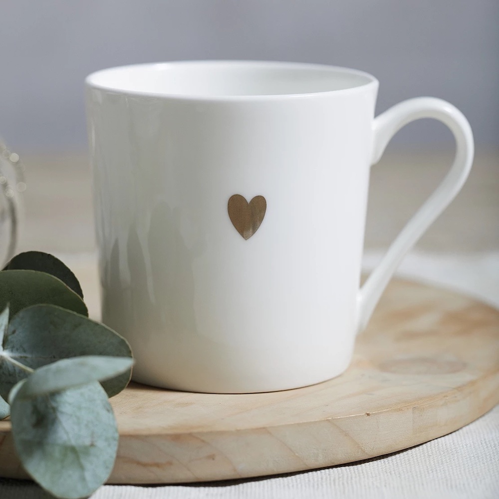 Heart Mug #HomeDecorBooks #CoffeeTableBooks #Coastal #CoastalDecor #CoffeeTableStyling #HomeDecor 