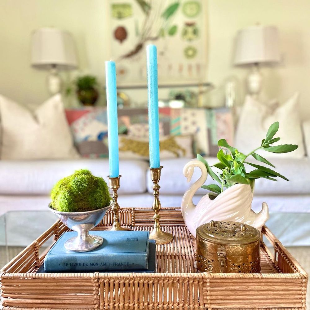 Coastal Tray Styling Ideas Inspo #Vignette #CoastalVignette #Coastal #TrayStyling #TrayStylingTips #CoastalDecor #HomeDecor #LivingRoomDecor