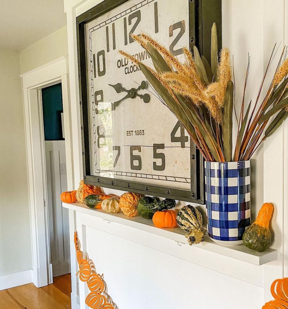 Fall Mantel Styling Ideas In 17 #Fall #FallMantel #FallDecor #HomeDecor #AutumnDecor