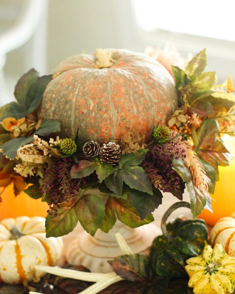 DIY fall centerpiece ideas In 22 #Fall #FallCenterpiece #FallDecor #Autumn #FallTable #HomeDecor 