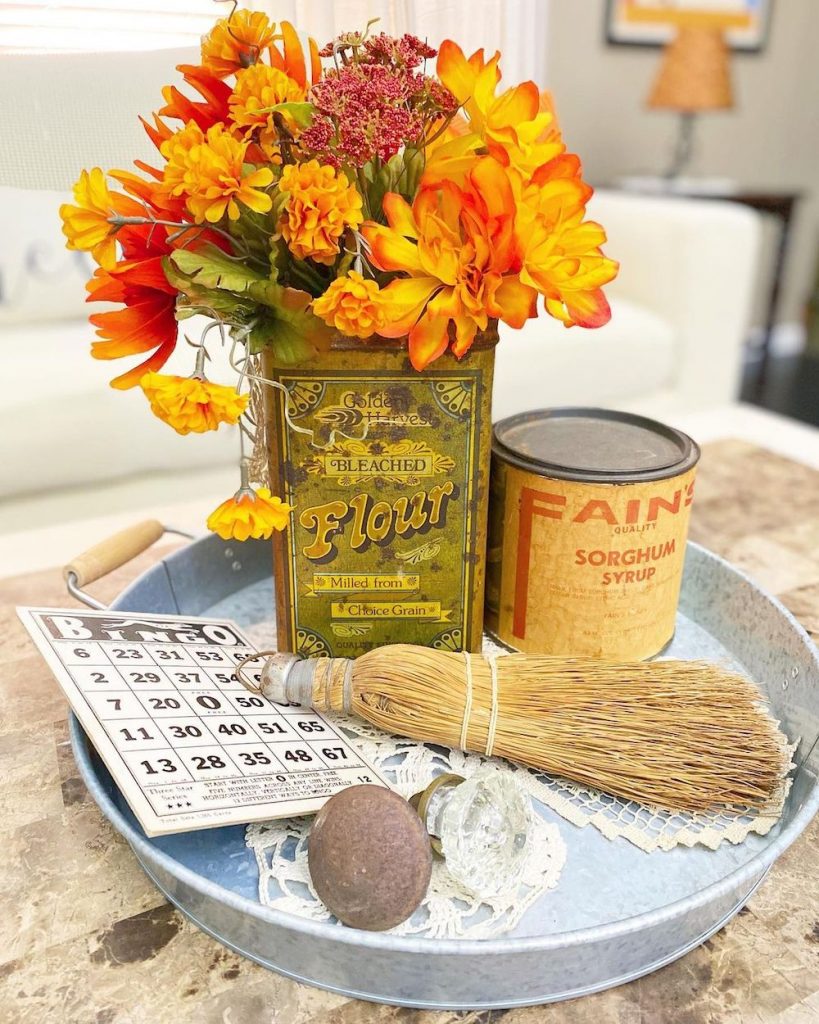 DIY fall centerpiece ideas In 31 #Fall #FallCenterpiece #FallDecor #Autumn #FallTable #HomeDecor 