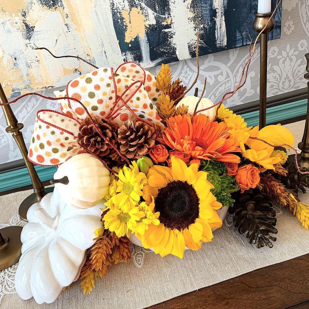 DIY fall centerpiece ideas In 34 2 #Fall #FallCenterpiece #FallDecor #Autumn #FallTable #HomeDecor 