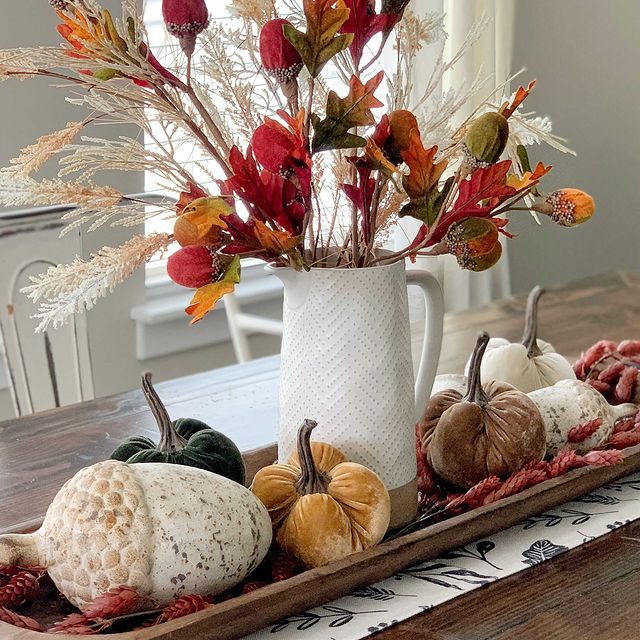 In 37 #Fall #FallCenterpiece #FallDecor #Autumn #FallTable #HomeDecor 