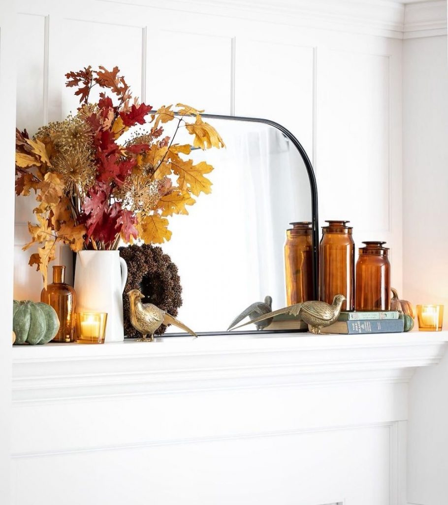 In 9 #Fall #FallMantel #FallDecor #HomeDecor #AutumnDecor