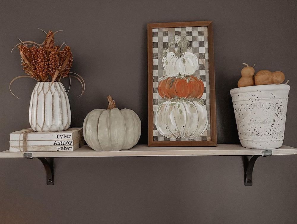 Inspo 13 1 #Fall #FallVignettes #FallDecor #FallTableStyling #HomeDecor #AutumnDecor