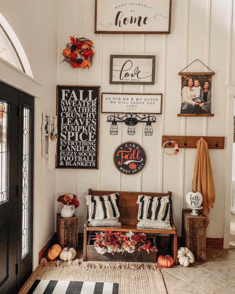 Inspo 26 #Fall #Entryway #Foyer #FallEntryway #FallDecor #HomeDecor #AutumnDecor