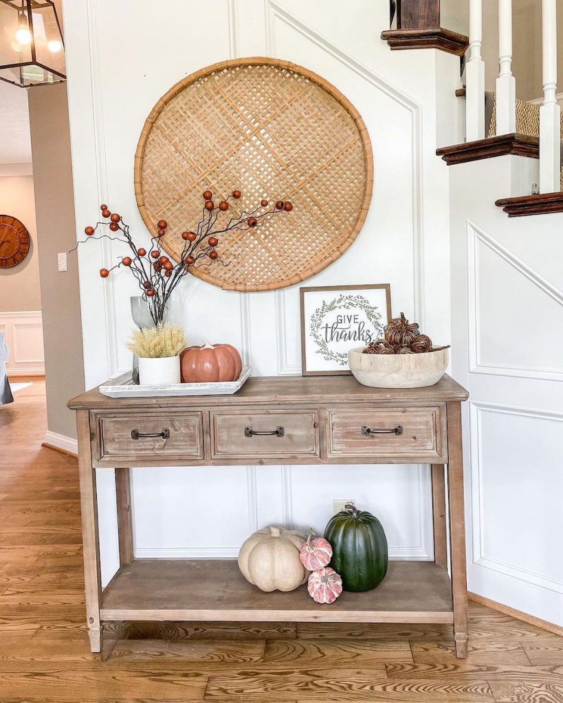 Inspo 32 #Fall #Entryway #FallEntryway #FallDecor #HomeDecor #AutumnDecor