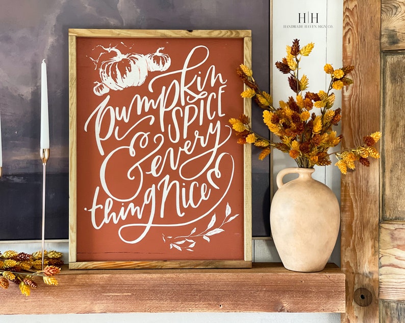 Pumpkin Spice Fall Decor #Fall #FallMantel #FallDecor #HomeDecor #AutumnDecor