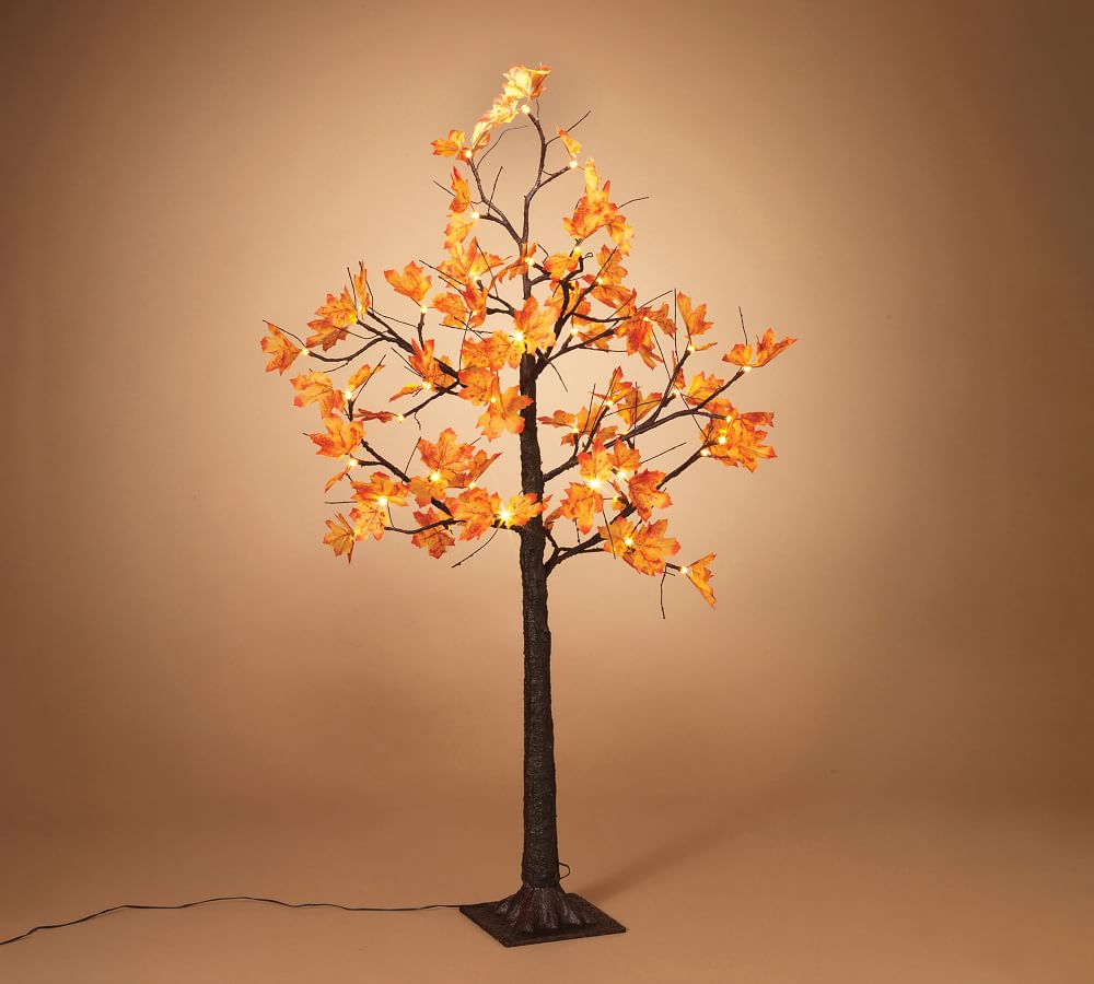 Electric Maple Leaf Tree #Fall #Porch #FallPorch #FallDecor #HomeDecor #AutumnDecor