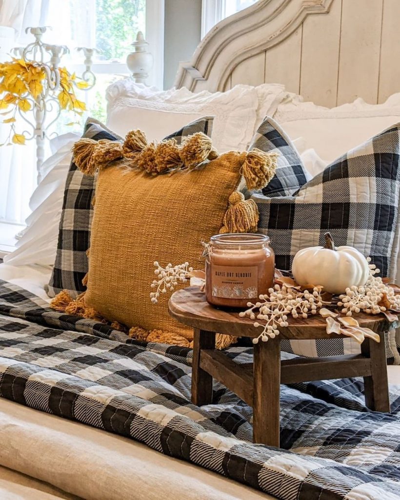 Fall Bedroom Decor Ideas In 1 2 #FallDecor #FallBedroom #HomeDecor #FallBedroomDecor #AutumnDecor 