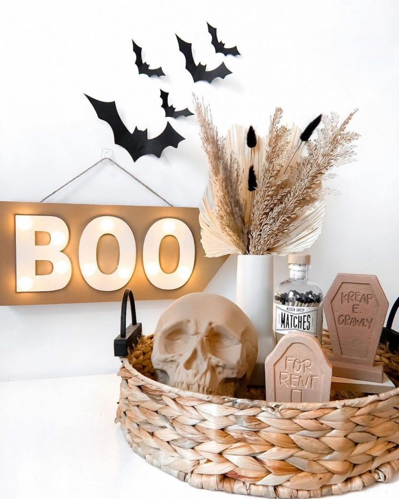 In 13 1 #Halloween #HalloweenDecor #HomeDecor #HalloweenDecorIdeas 