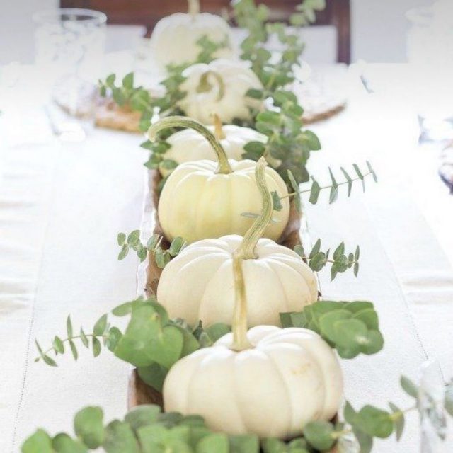 24 Most Inspiring Fall Tablescape Styling Ideas for Today’s Homes