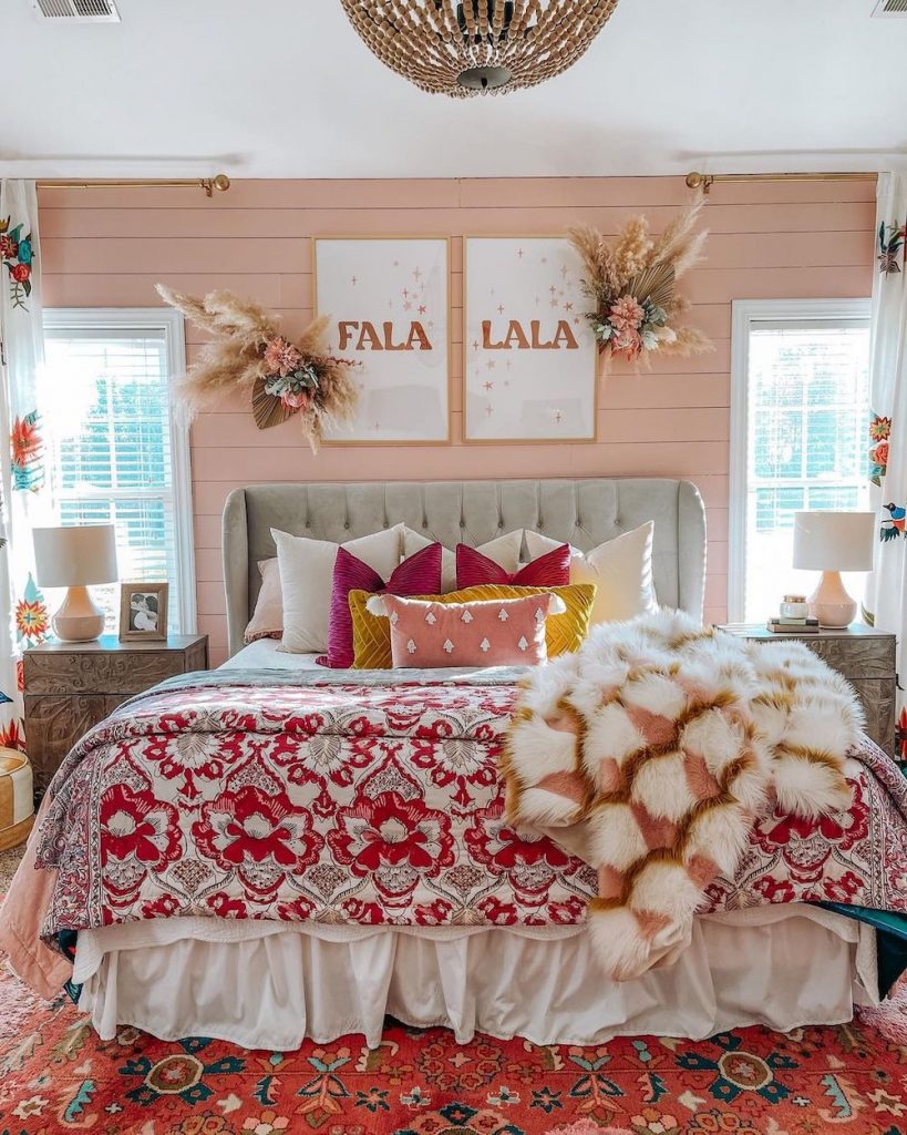 Christmas Bedroom Decor Ideas In 18 #Christmas #ChristmasBedroom #HomeDecor #ChristmasDecorIdeas 
