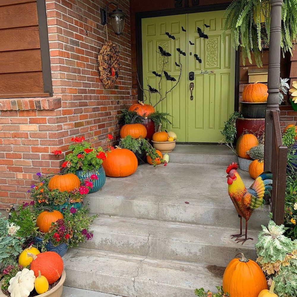 In 19 1 #Fall #Porch #FallPorch #FallDecor #HomeDecor #AutumnDecor