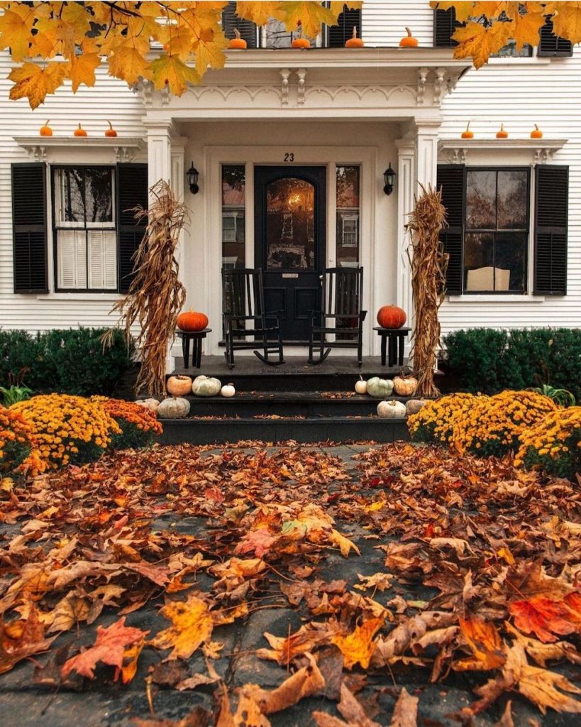 In 22 #Fall #Porch #FallPorch #FallDecor #HomeDecor #AutumnDecor