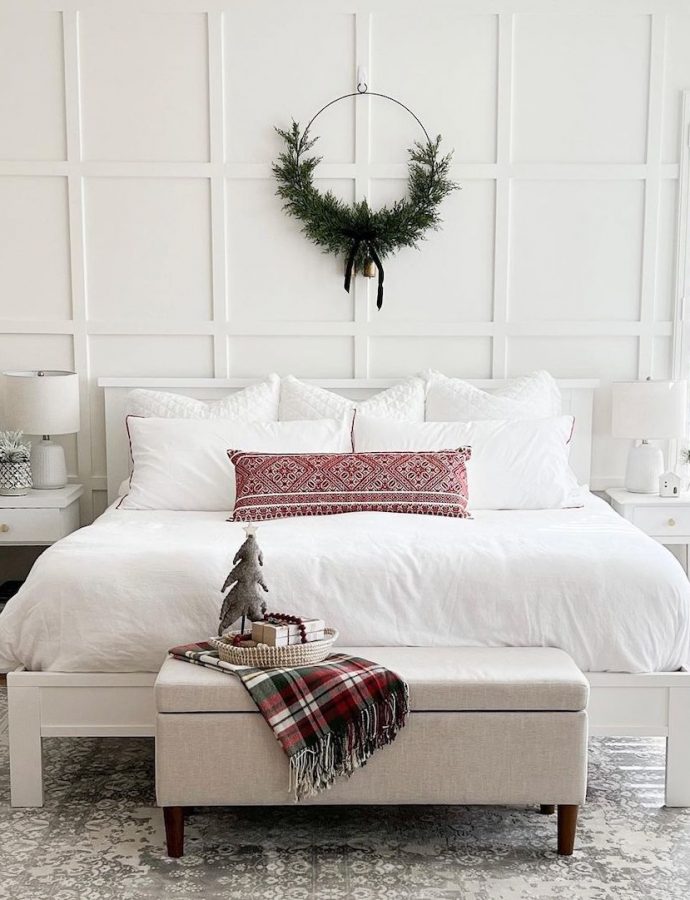 31 Christmas Bedroom Decor Ideas for a Cozy Holiday Season!