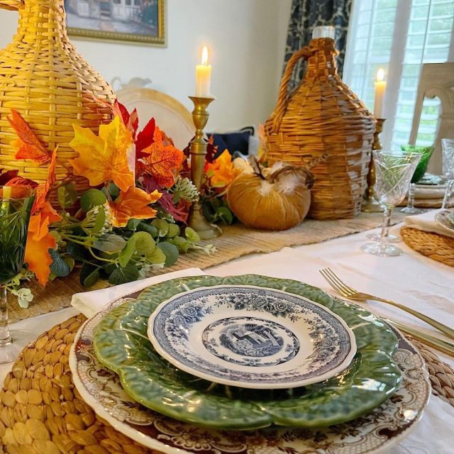 24 Most Inspiring Fall Tablescape Styling Ideas for Today’s Homes